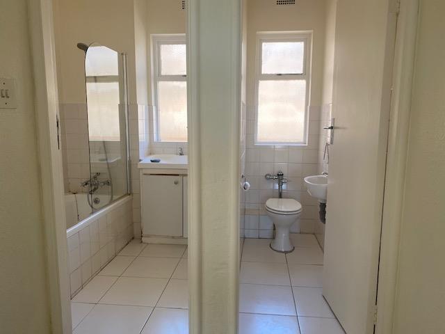 To Let 2 Bedroom Property for Rent in Sea Point Western Cape